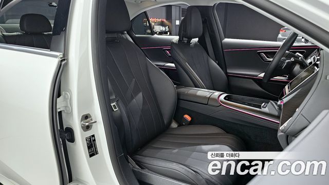 Mercedes-Benz E-Class E200 Avantgarde