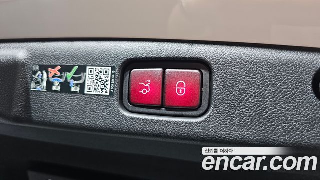 Mercedes-Benz E-Class E200 Avantgarde