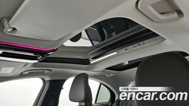 Mercedes-Benz E-Class E200 Avantgarde