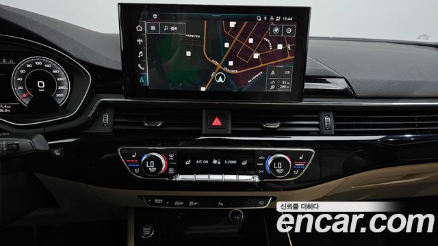 Audi A4 40 TFSI Premium