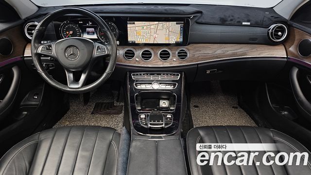Mercedes-Benz E-Class E220d 4MATIC Exclusive