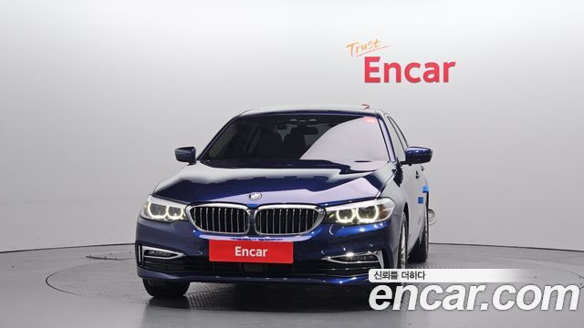 BMW 5-Series 520i Luxury