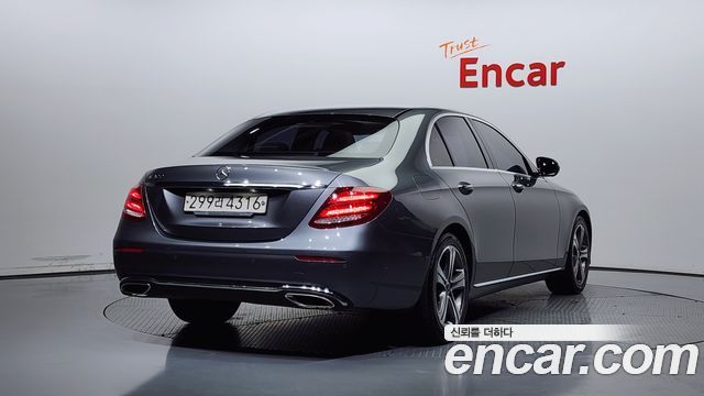Mercedes-Benz E-Class E300 Avantgarde