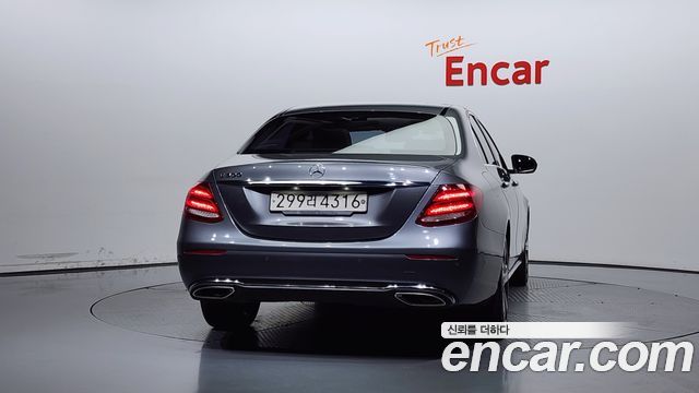 Mercedes-Benz E-Class E300 Avantgarde