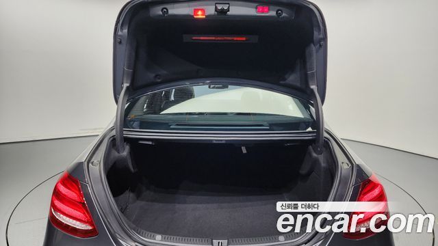 Mercedes-Benz E-Class E300 Avantgarde