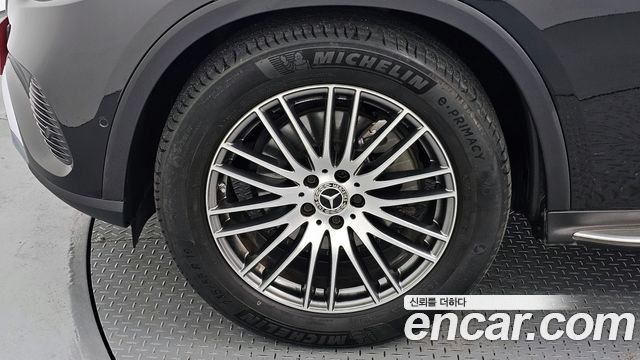 Mercedes-Benz GLC-Class GLC 300 4MATIC Avantgarde