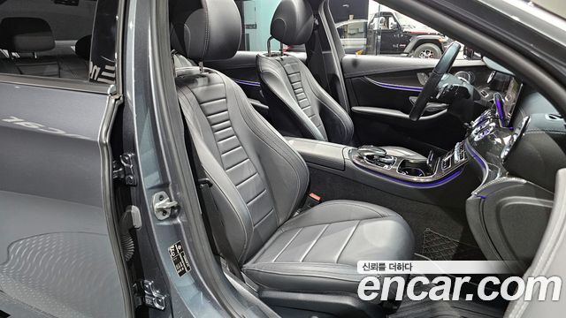 Mercedes-Benz E-Class E350 4MATIC AMG Line