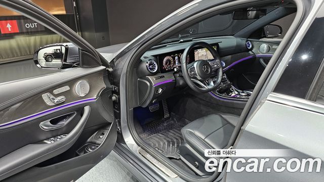 Mercedes-Benz E-Class E350 4MATIC AMG Line
