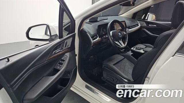 BMW 2-Series 220i Luxury