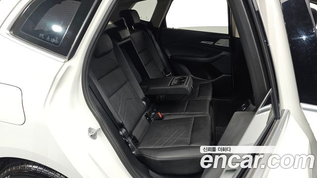 BMW 2-Series 220i Luxury