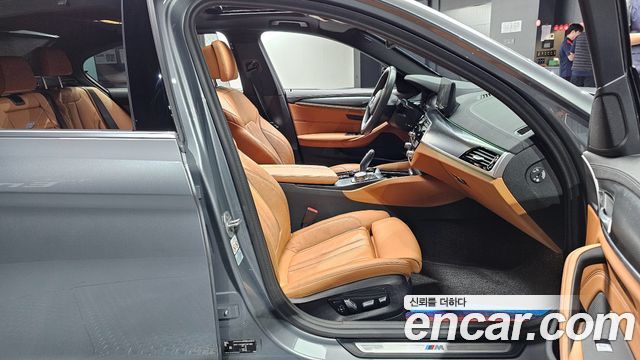 BMW 5-Series 520i M Sport