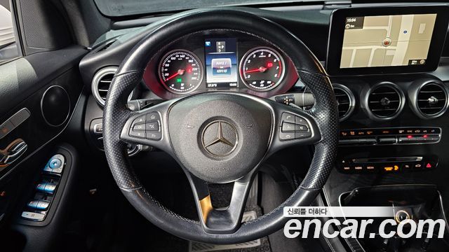 Mercedes-Benz GLC-Class GCL300 4MATIC Coupe