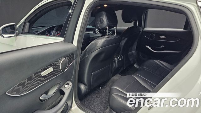 Mercedes-Benz GLC-Class GCL300 4MATIC Coupe