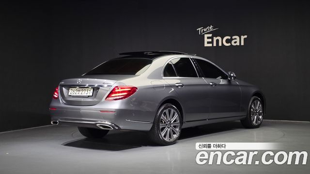 Mercedes-Benz E-Class E450 4MATIC Exclusive