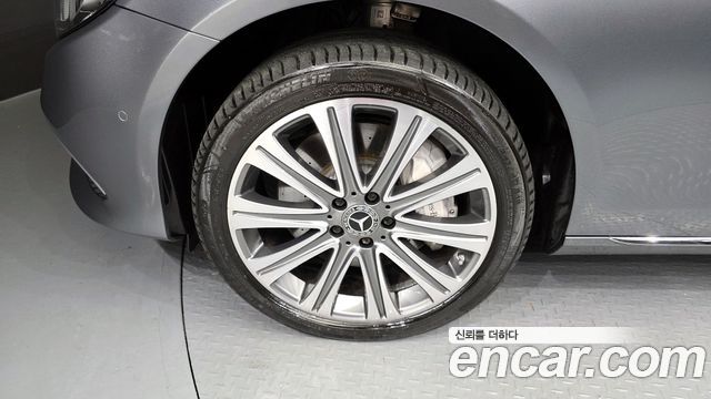 Mercedes-Benz E-Class E450 4MATIC Exclusive