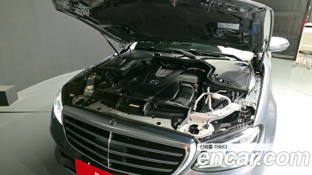 Mercedes-Benz E-Class E450 4MATIC Exclusive