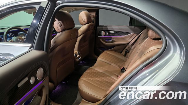 Mercedes-Benz E-Class E450 4MATIC Exclusive