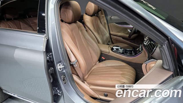 Mercedes-Benz E-Class E450 4MATIC Exclusive