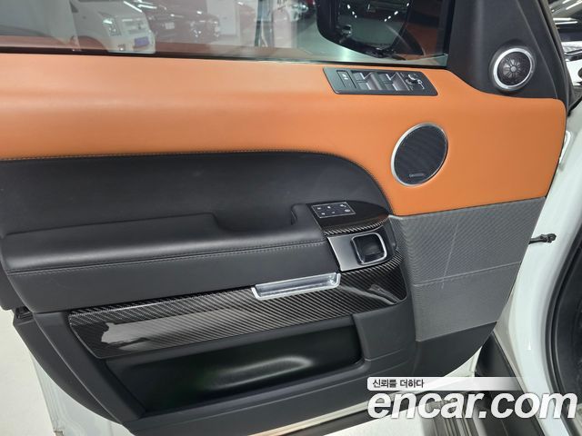 Land Rover Range Rover Sport 5.0 SVR