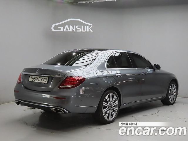 Mercedes-Benz E-Class E450 4MATIC Exclusive