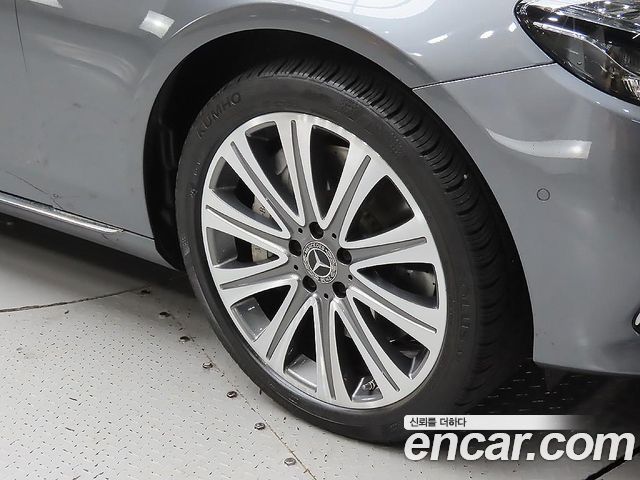Mercedes-Benz E-Class E450 4MATIC Exclusive