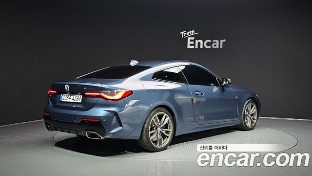 BMW 4-Series M440i xDrive Coupe