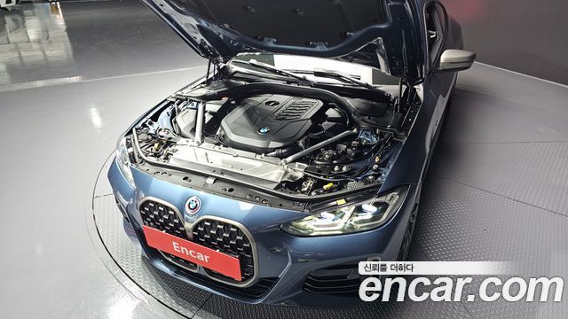 BMW 4-Series M440i xDrive Coupe