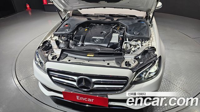 Mercedes-Benz E-Class E250 Avantgarde