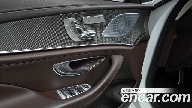 Mercedes-Benz CLS-Class CLS300d AMG Line