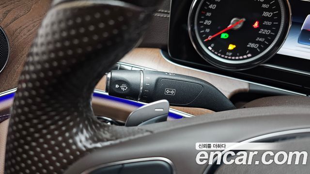 Mercedes-Benz E-Class E220d Exclusive