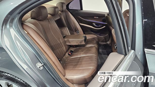 Mercedes-Benz E-Class E220d Exclusive