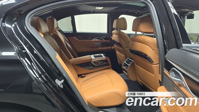 BMW 7-Series 730d xDrive M Sport