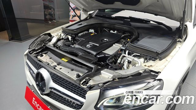 Mercedes-Benz GLC-Class GCL300 4MATIC Coupe