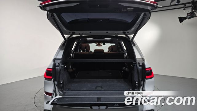 BMW X7 xDrive 40i M Sport 7STR