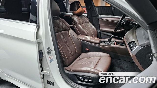 BMW 5-Series 530i M Sport Package