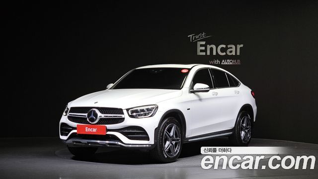 Mercedes-Benz GLC-Class GLC300e 4MATIC Coupe