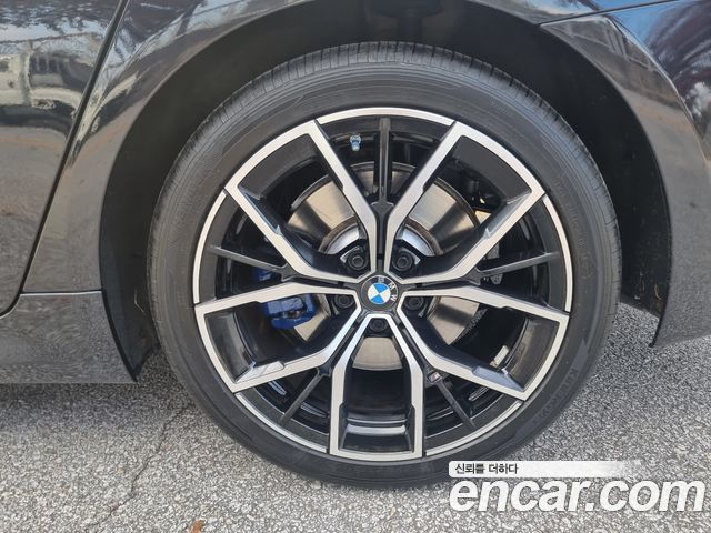 BMW 5-Series 530i xDrive M Sport Package