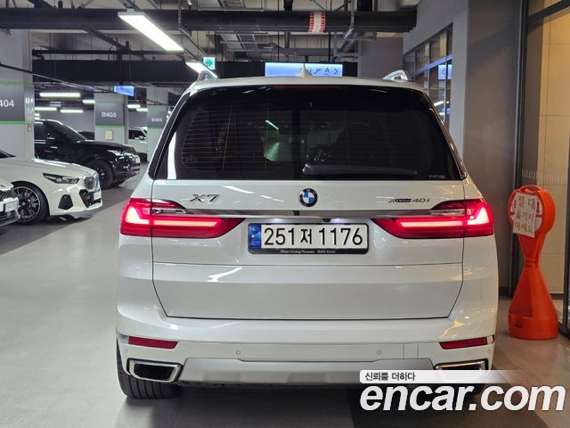BMW X7 xDrive 40i Design Pure Excellence 6-Seater