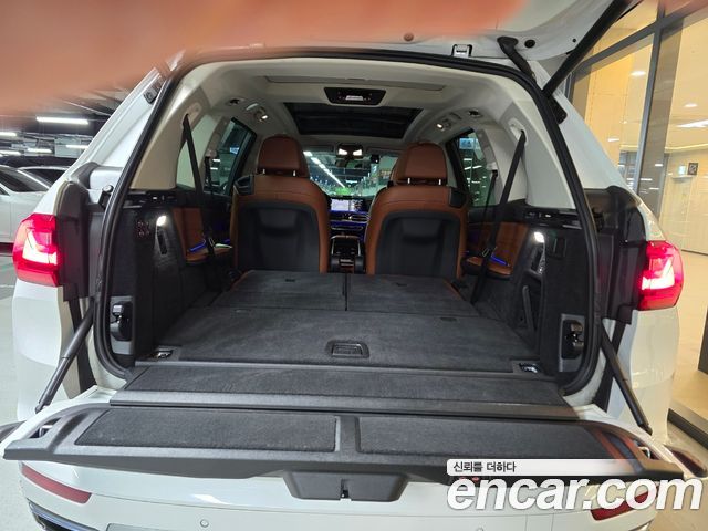 BMW X7 xDrive 40i Design Pure Excellence 6-Seater