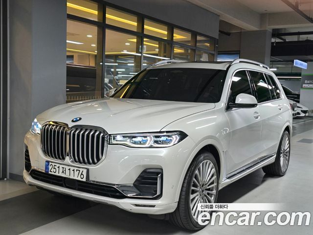 BMW X7 xDrive 40i Design Pure Excellence 6-Seater