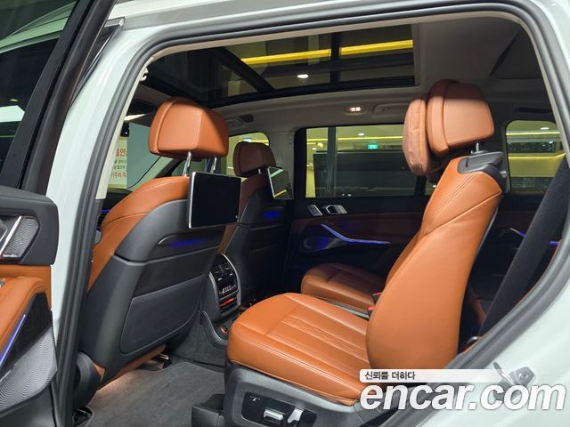 BMW X7 xDrive 40i Design Pure Excellence 6-Seater