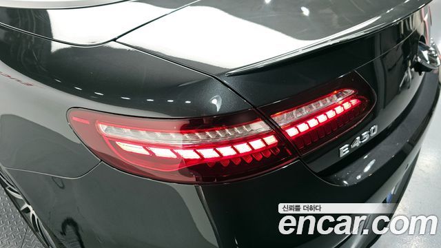 Mercedes-Benz E-Class E450 4MATIC Cabriolet