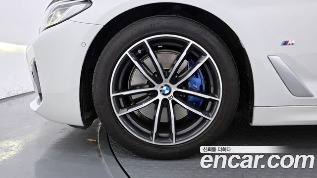 BMW 5-Series 520i M Sport
