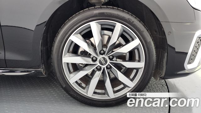 Audi A4 40 TFSI Premium