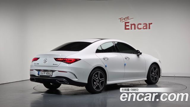Mercedes-Benz CLA-Class CLA250 4MATIC