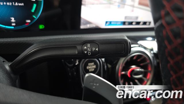 Mercedes-Benz CLA-Class CLA250 4MATIC