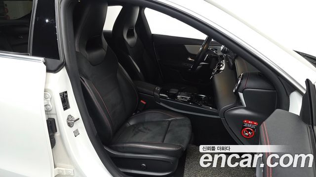Mercedes-Benz CLA-Class CLA250 4MATIC