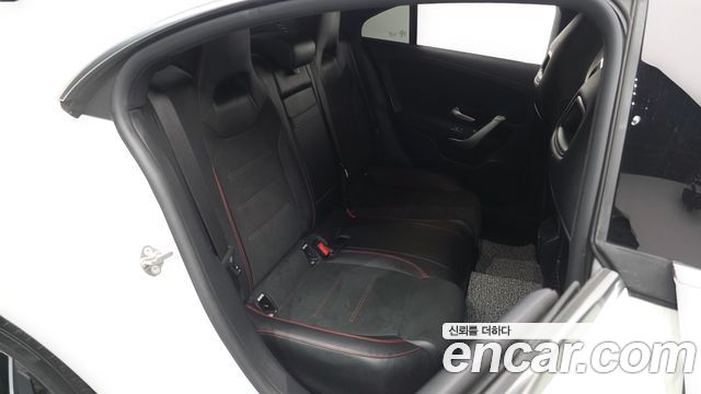 Mercedes-Benz CLA-Class CLA250 4MATIC