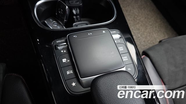 Mercedes-Benz CLA-Class CLA250 4MATIC