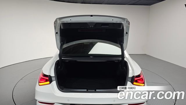 Mercedes-Benz CLA-Class CLA250 4MATIC